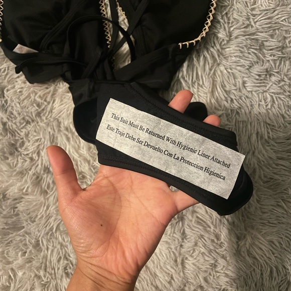 Women's Plunge Bead Detail Extra High Leg One Piece Swimsuit - Picture 3 of 7